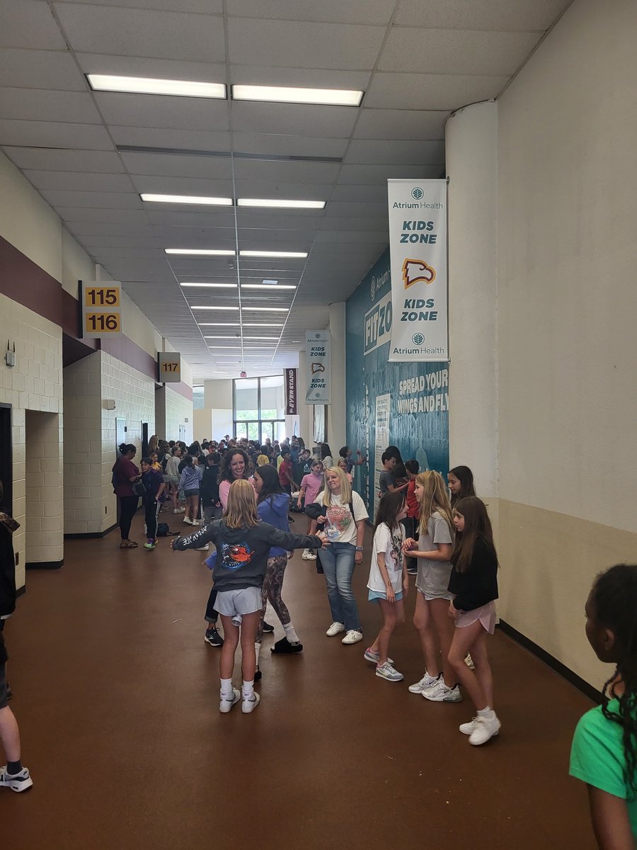 Winthrop Athletics (@wueagles) on Twitter photo We had fun hosting students from <a href="/FortMillSD/">Fort Mill School District</a> (Fort Mill Elementary School) on Tuesday! We had fun hosting students from <a href="/FortMillSD/">Fort Mill School District</a> (Fort Mill Elementary School) on Tuesday!