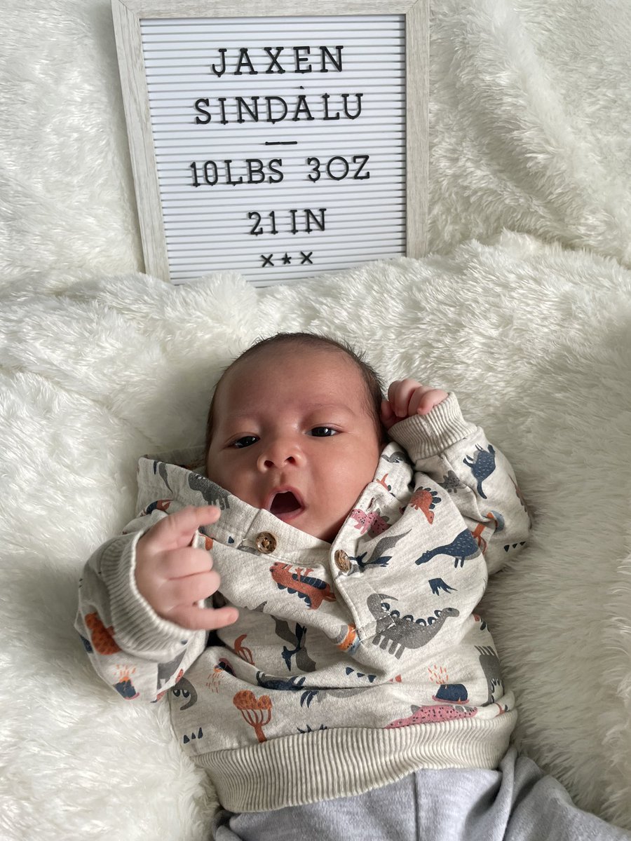 xvanahmae's tweet photo. Jax is One Month and Full of Love 🌿 https://t.co/2UyGTV7FsA