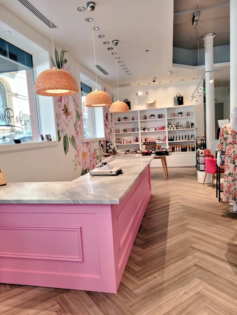 CAN YOU BELIEVE IT?! One year ago today we opened the doors at 20 King Street and what a whirlwind the last year has been! Thank you so much for all of your encouragement and support day after day. We wouldn't be here without you! 🥰