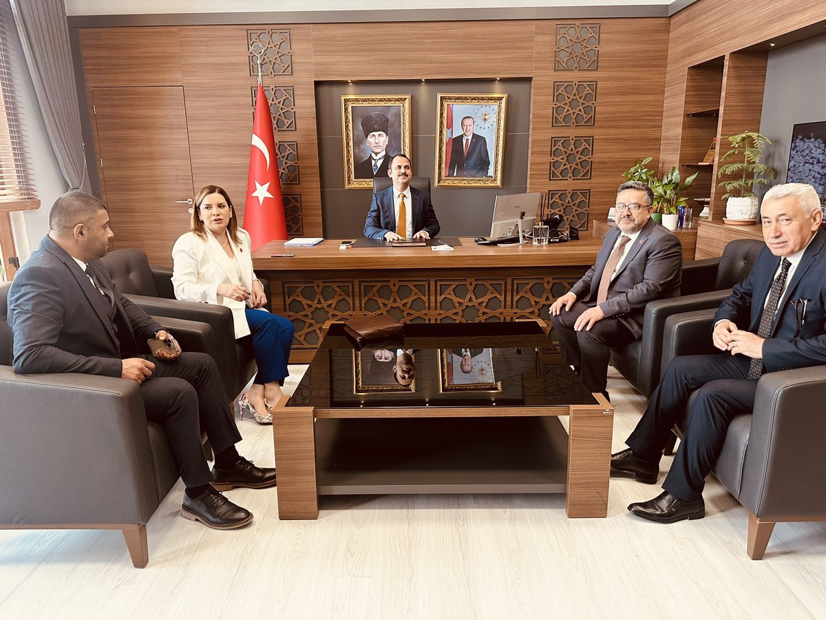 arzuerdemtc's tweet photo. 📍Çatalca

İl Bşk Yrd Nuri Altan,Fatih Gülgönül,Mv Adaylarımız Özge Tekoğulları,Hakan Topsakal,Mehmet Galip Dere,Enes Yılmaz,İlçe Bşk Halit Tuncay Uğur,Çatalca Ocak Bşk Ergin Örs,ilçe yöneticilerimiz ve teşkilatımızla Çatalca Kaymakamı Erdoğan Turan Ermiş beyi ziyaret ettik. #MHP https://t.co/kJo4y1dhBv
