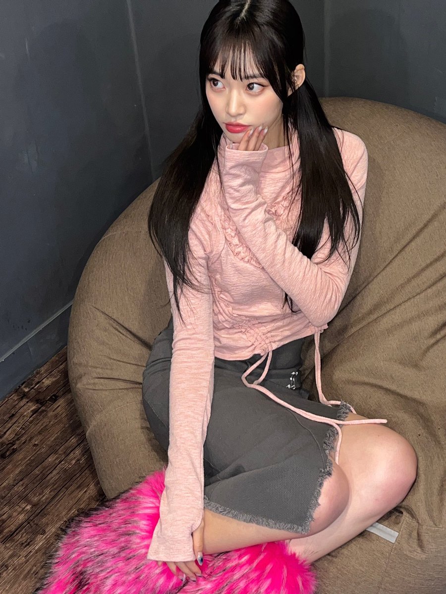 Feelin the prettiest when I wear pink!₊ 🎀 Pink such a sweetest colour that always puts me in a good mood ♡ Come tell me your favorite color dailees😝