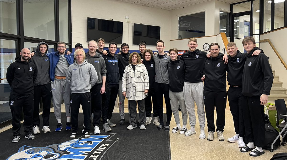 DaemenMVB's tweet photo. And we’re off!!! Big thanks to @WNYsD2AD for the pep talk and sendoff to the first ever @NECsports Tournament! https://t.co/eGqGujgRGd