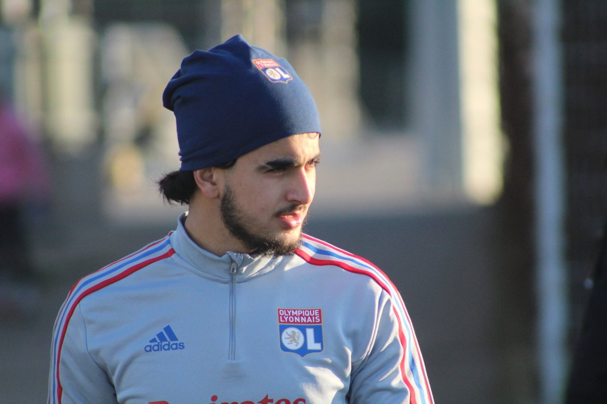 OL__Plus's tweet photo. Mohamed El #Arouch remis de sa blessure à la cheville
@momo_elarrouch 
(O&amp;L : https://t.co/3WACHAkVZ4) https://t.co/OHP1YC5itU