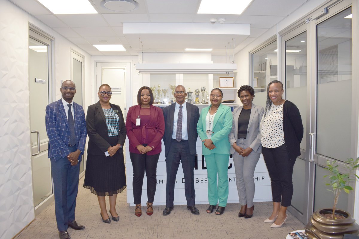 💎💎💎
#NDTC proudly hosted a delegation from Namib Desert Diamonds (NAMDIA), led by the CEO Ms. Alicia Amupolo, Manager of Marketing & Branding.

Read more here: 👉 bit.ly/3Lad8QS @NAMDIANAM
