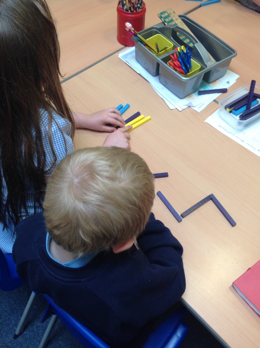 Class3KA_NR's tweet photo. From counting in multiples of 2 to counting in multiples of 10! We're getting pretty good at this π #maths #countingintens https://t.co/TWdkOYMCo4