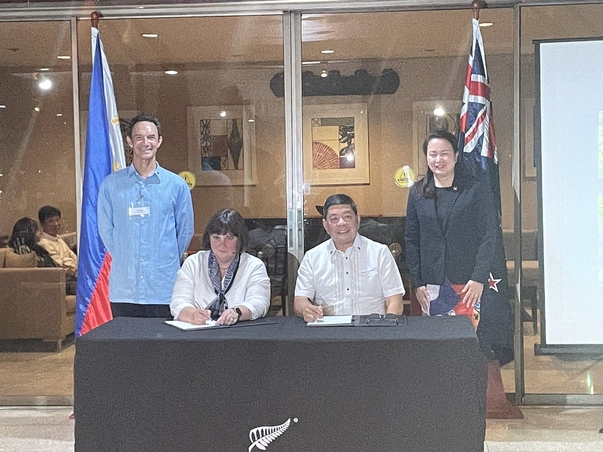 ABSCBN News on Twitter "RT PawidReiniel LOOK Signing Ceremony for the Mango Enhancement and