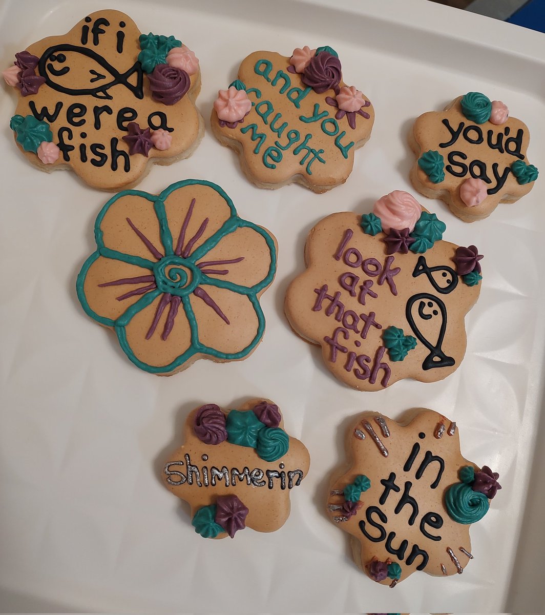 KrisOnceWas's tweet photo. Such a rare one...
@hicorook 
#cookieart #ifiwereafish https://t.co/hMomoPnmZX