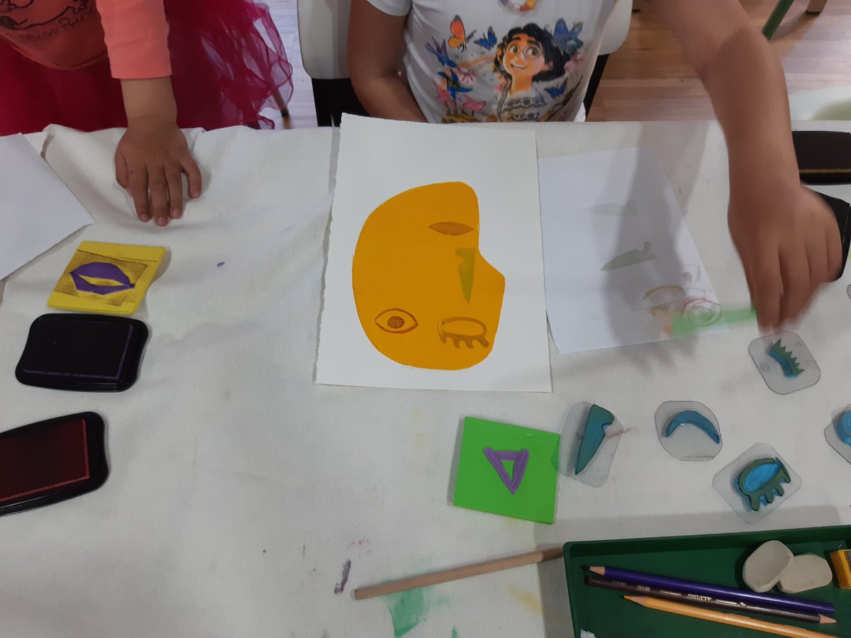 Biblioteca Pardillo tweet media