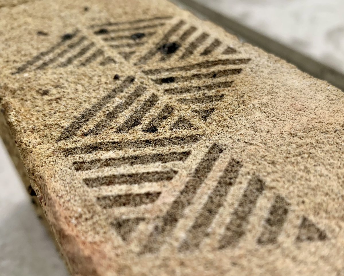 HScape_Surfaces's tweet photo. #artist #sculptor #graphicdesigner #environmentalbranding #interiordesign #wayfindingsignage https://t.co/GPbKG7xqTs