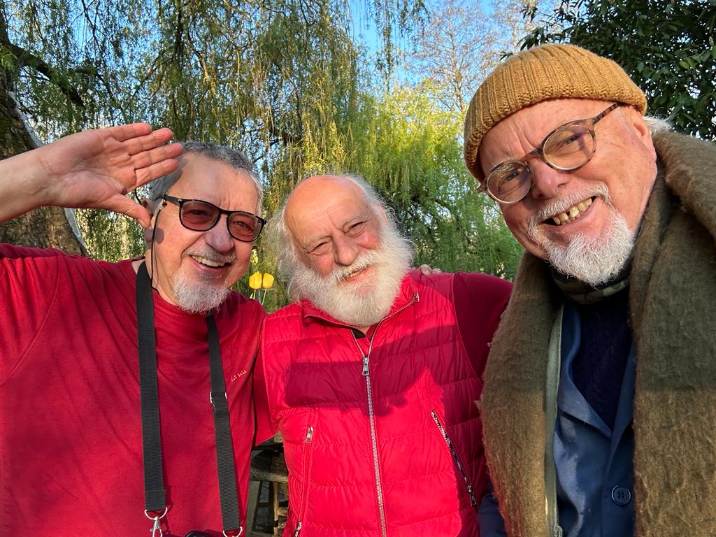 SlavasJourney's tweet photo. Steve and Clive found Slava at last!
"Slava's Journey : Secrets Of Snow"
The film is now available to rent or buy HERE:
https://t.co/6xoglkksyq
#bluecanaryfilms #filmmakers #filmproduction #slavapolunin #slavassnowshow #slavatheclown #theatre #livetheatre #slavasnowshow #clowns https://t.co/ZuxgKcOV34