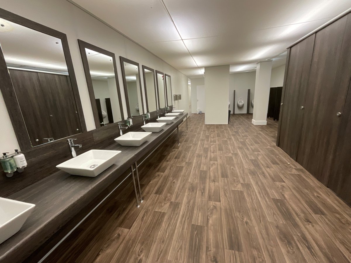 IGLOOSBOGBIRD's tweet photo. IGLOOS Panelled loo system can be given its own individual style with the simple change of flooring. The most flexible temporary loos you will find #events #eventprofs https://t.co/DSIesB6pET #sporting #corporate #toilets #washrooms #tennis #racing #golf #parties https://t.co/Lfwwp0xieS