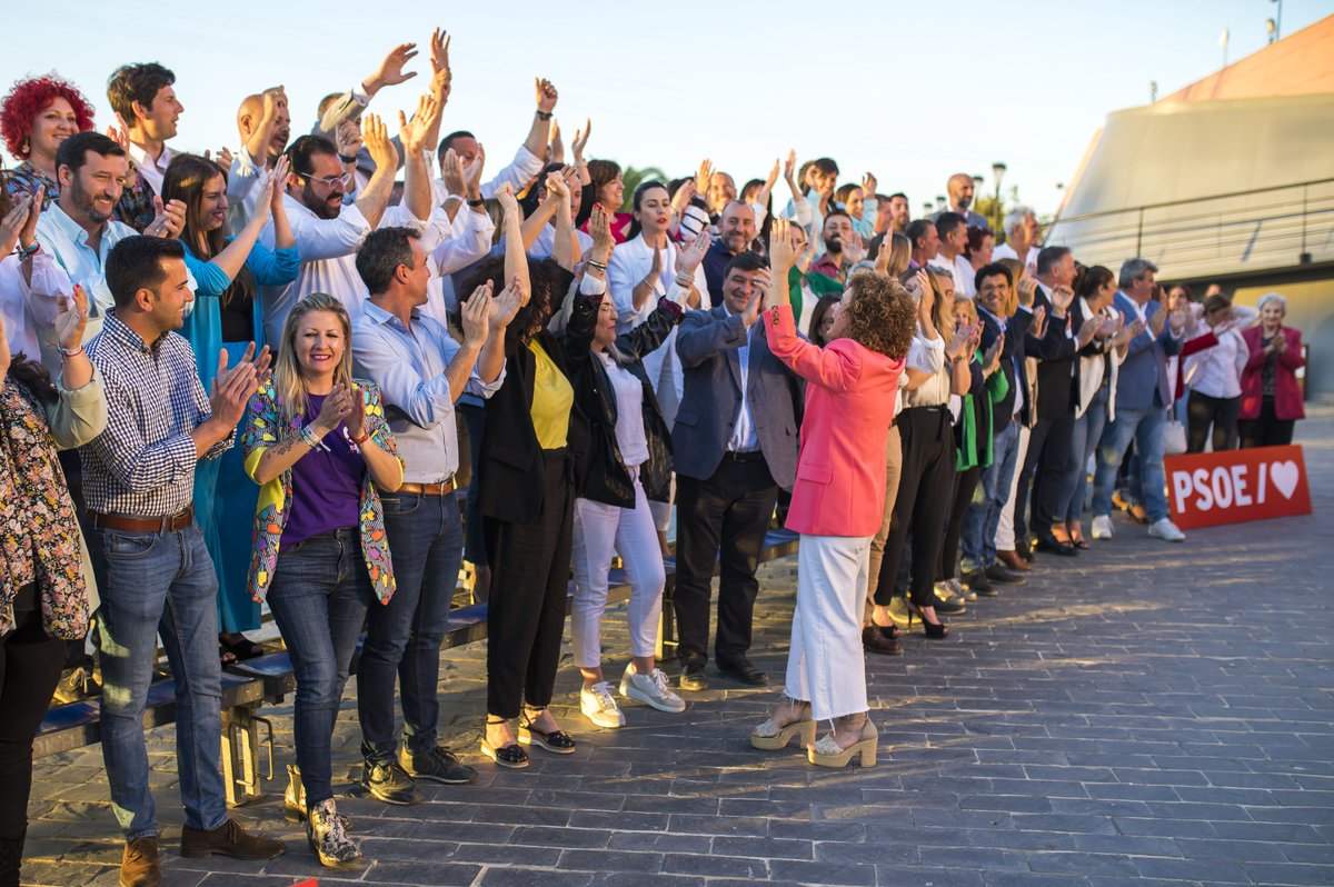 psoedehuelva's tweet photo. ❤️ SOMOS HUELVA 

🌹Somos el partido de #Huelva, quienes más y mejor conocemos esta provincia

🗣️ @MARIAEUGENIAL 

#PSOEdeHuelva #PSOE #28M https://t.co/hMaMvuHOZH