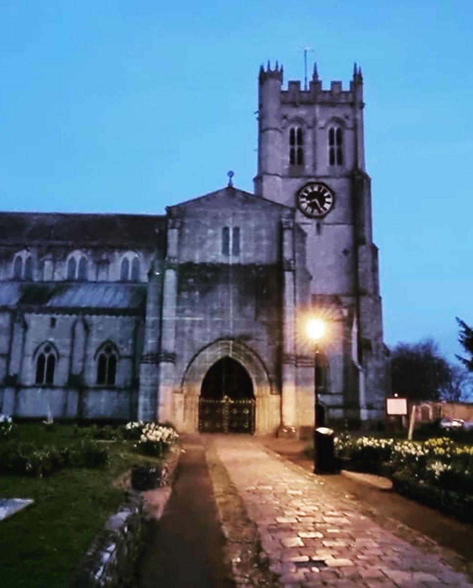 A special treat for Coronation Day! 6th May!

Light Art Creatives and Event Temps are pleased to bring you a creative light display celebrating the Coronation.  Shown on the main Priory Church entrance from dusk to about 11 pm.  #localtalent