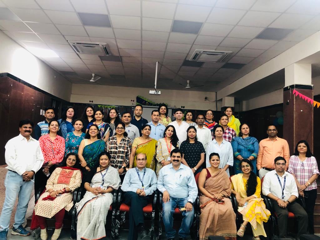 MamtaChugh10's tweet image. Today ⁦@DIETDaryaganj⁩ attended the orientation for online courses #SEL and #digitalteaching organised by UNESCO (MGEIP).
⁦@Dir_Education⁩