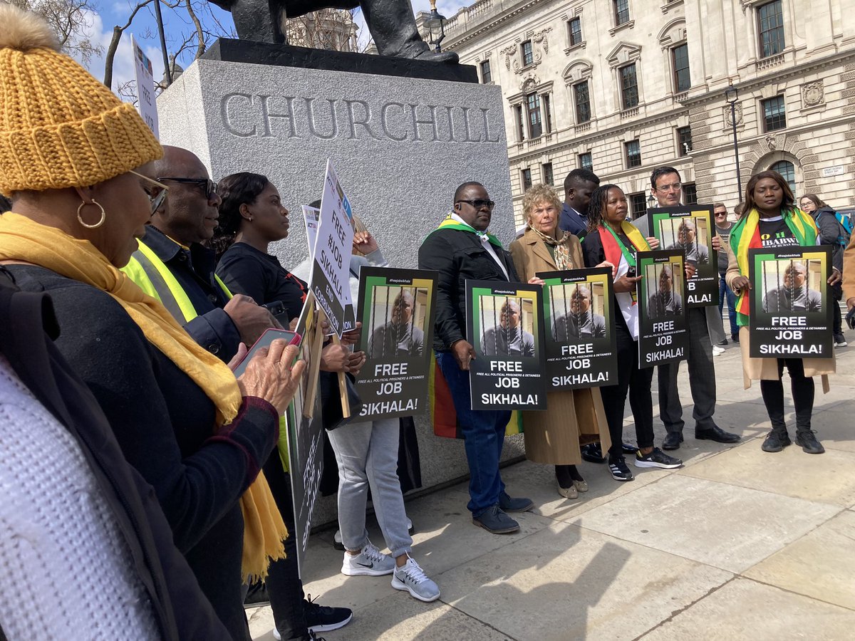 Pleased to join with @jonny_oates and other MPs and Lords at vigil to demand Job Sikhala MP be released from prison in Zimbabwe. Human rights being abused by ZanuPF and <a href="/edmnangagwa/">President of Zimbabwe</a>