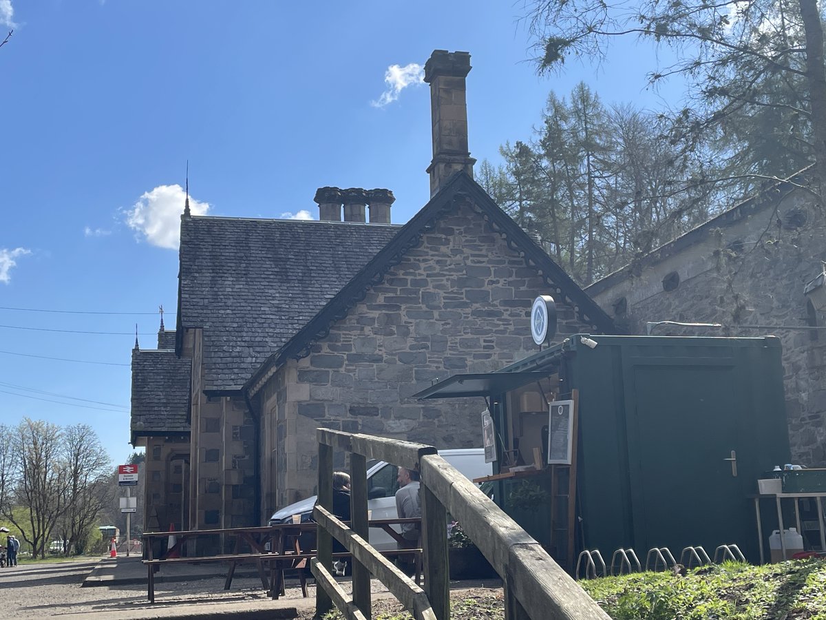 RailwayHeritage's tweet photo. It does not feel the right solution to have facilities operating out of shipping containers when there is a perfectly good building next door. I suspect there are days when the sun is not shining and the skies are grey. https://t.co/1gYZX2Bgnc