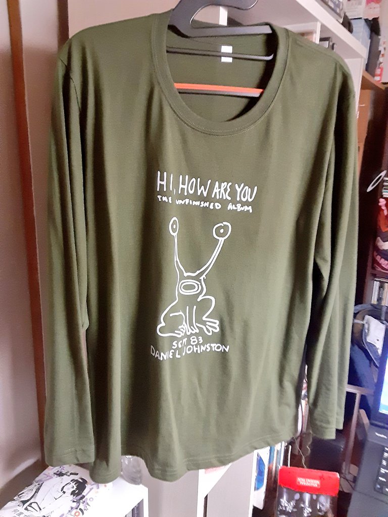 FileKinky's tweet image. #洋楽FileUS
先日手に入れたDaniel Johnston 長袖Tシャツ。
ドキュメンタリー映画も何度観たことやら。
同じ躁うつ病持ちとして、とても尊敬している。