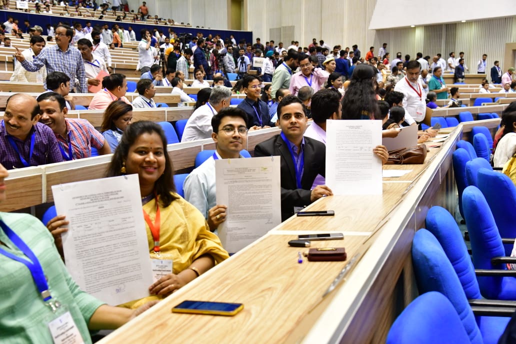 LtGovDelhi's tweet photo. As envisaged by the Hon'ble PM, these permanent appointments will end Adhocism in govt departments &amp; ensure opportunities to the deserving candidates in a transparent manner. Congratulations &amp; best wishes to all appointees for a bright future. https://t.co/W0jTF576Re