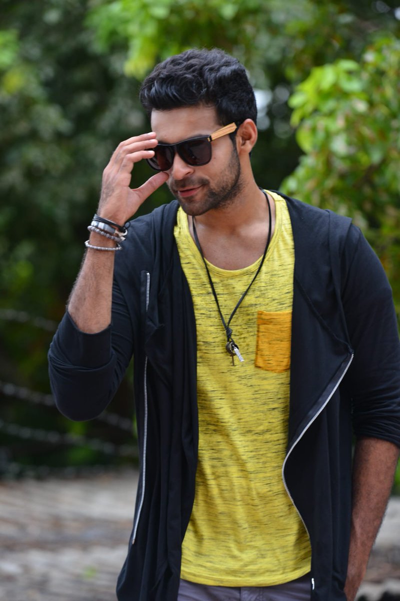 TeamvaruntejV's tweet photo. Check out the Swag 🤟😎
Loaded Un Seen Stills of our
𝑴𝒆𝒈𝒂 𝑷𝒓𝒊𝒏𝒄𝒆 @IAmVarunTej from
Mass action entertainer #Loafer ✨ 

#MegaPrince #VarunTej #VTK 
#GandeevadhariArjuna 💣 #VT13 ✈️ https://t.co/laiUjCAR7A