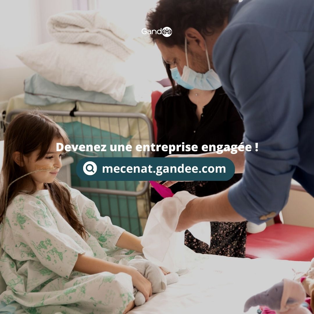 Gandee (@gandeedogooders) on Twitter photo Cas client : l'entreprise Yseis ! ❤️
Yseis donne 5% des bénéfices au profit de l’association <a href="/Magiehopital/">Magie à l'hôpital</a> pour aider les enfants malades à se sentir mieux ! 👏
Alors, pourquoi ne pas suivre leur exemple avec Gandee ?
#enfants #aide #jeunes #hôpitaux #santé #magie #dons Cas client : l'entreprise Yseis ! ❤️
Yseis donne 5% des bénéfices au profit de l’association <a href="/Magiehopital/">Magie à l'hôpital</a> pour aider les enfants malades à se sentir mieux ! 👏
Alors, pourquoi ne pas suivre leur exemple avec Gandee ?
#enfants #aide #jeunes #hôpitaux #santé #magie #dons