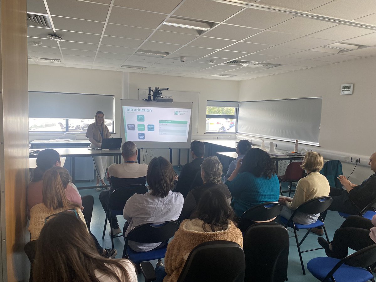 Great turnout today for our monthly lunchtime journal club and seminar series! Thanks to PhD researchers @ChrisPa53223368 and <a href="/_sophie_coyle_/">Sophiecoyle♡</a> for excellent presentations of their recent work on familial hypercholesterolaemia and glaucoma, respectively 👏