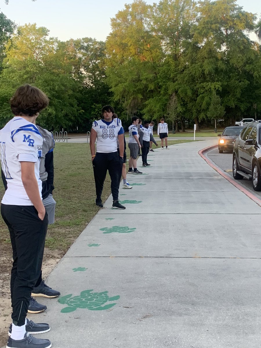 MRsharks1's tweet photo. Thank You to Pritchardville Elementary for letting us help out with the Car Rider Line this morning!
A couple guys in this picture are former Sea Turtles!
@coachbon53 @Shark_Athletics @BeaufortSchools
#TheStandardIsTheStandard #OneBCSD https://t.co/siKtmg1MEl