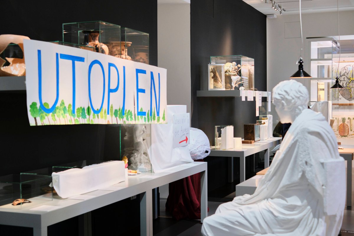 Forum Wissen GĂ (@forumwissengoe) on Twitter photo Review: <a href="/endfossil_goe/">End Fossil: Occupy Göttingen!</a> kaperte unser Museum mit einer eigenen #Ausstellung. Aus <a href="/ForumWissenGoe/">Forum Wissen GĂ</a> wird Forum Handeln. Das Beispiel zeigt, friedlicher #Klimaprotest im #Museum ist möglich! đŻïž
Bitter nur: Die Medien interessiert das wenig. blog.forum-wissen.de #Klimakrise Review: <a href="/endfossil_goe/">End Fossil: Occupy Göttingen!</a> kaperte unser Museum mit einer eigenen #Ausstellung. Aus <a href="/ForumWissenGoe/">Forum Wissen GĂ</a> wird Forum Handeln. Das Beispiel zeigt, friedlicher #Klimaprotest im #Museum ist möglich! đŻïž
Bitter nur: Die Medien interessiert das wenig. blog.forum-wissen.de #Klimakrise