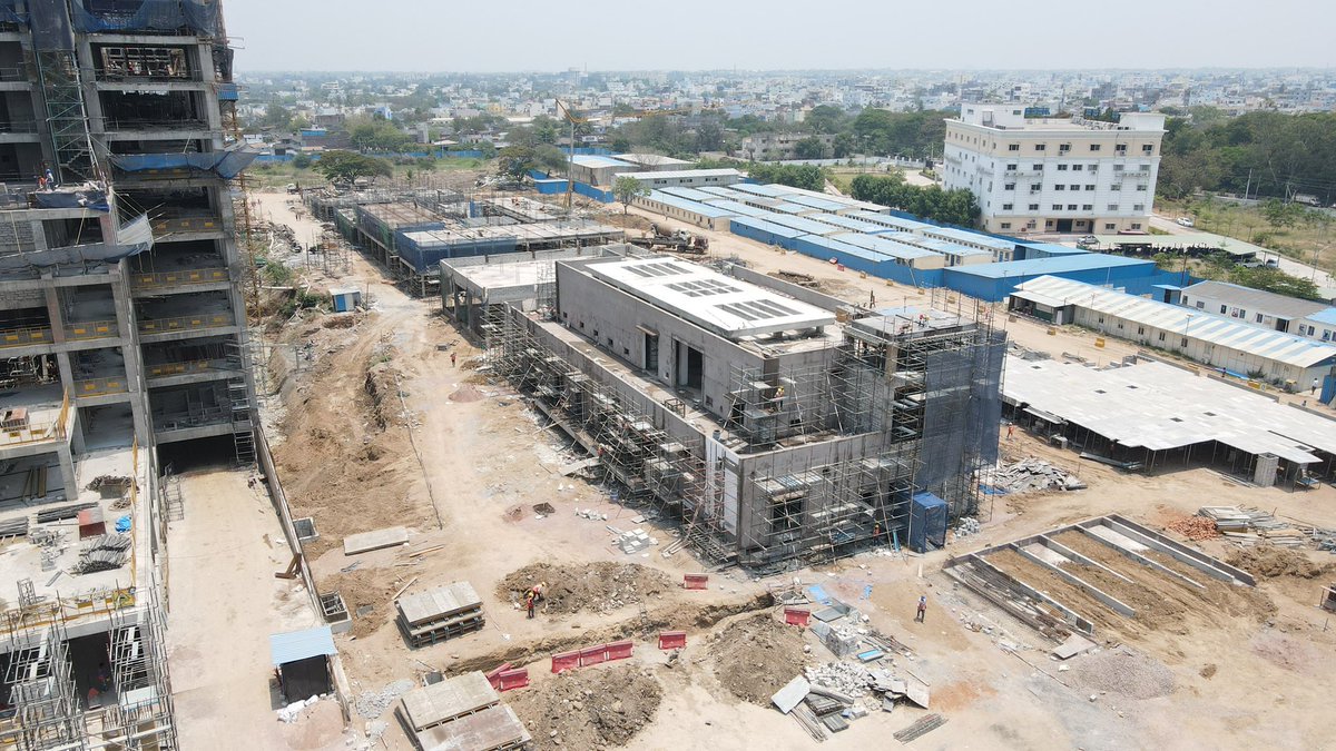 KTR on Twitter "Telangana’s Largest Government Hospital with 2,000