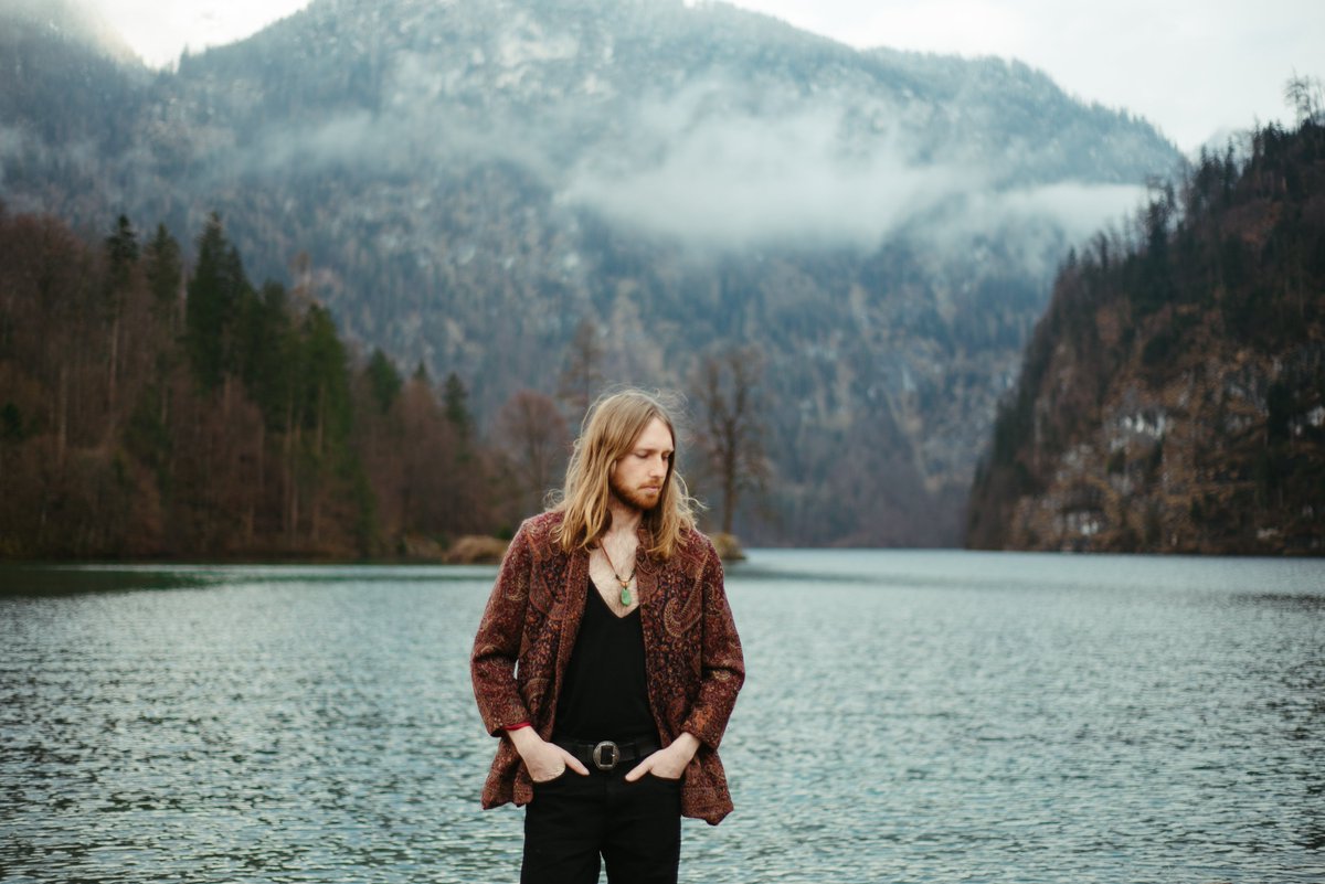 I have one more single to release tomorrow, before I drop my new album next week! Exciting times! :) #ukmusic #alps #newalbum