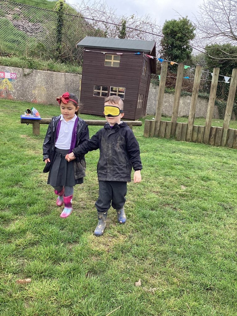 plaistowhill's tweet photo. Hedgehog Class have been putting their positional language and directional skills to the test by leading their friends around the garden while blindfolded.
#PlaistowHill #Plymouth #school #HorizonMAT #EYFS https://t.co/RAH6gE6vG9