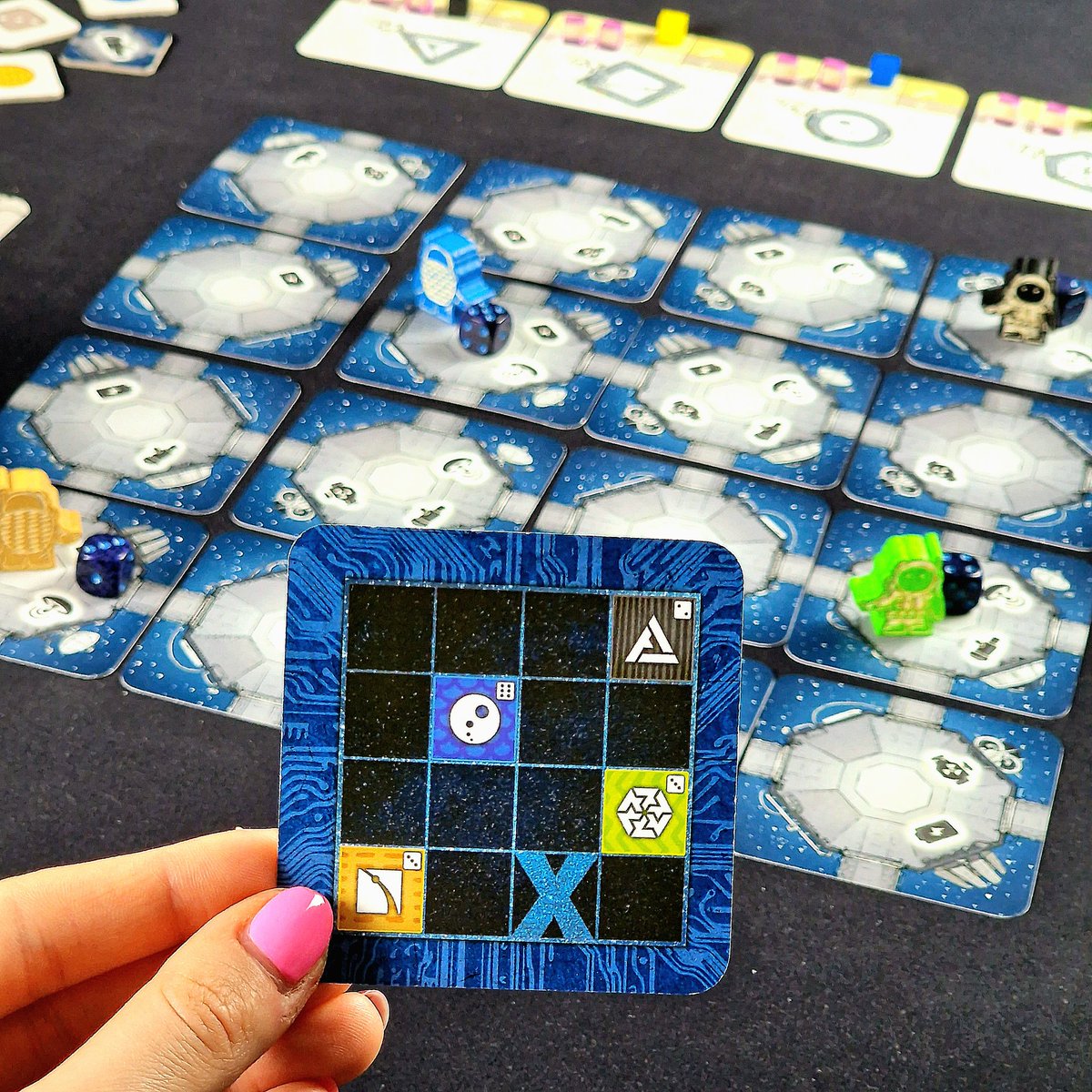 Boardgamerka's tweet image. ✨️🎲🚀 Zapraszam na recenzję gry &quot;AI Space Puzzle&quot; od @SmartFlamingo, której kampania trwa właśnie na @wspieramto 

➡️ Instagram: bit.ly/3GSjTUO
➡️Facebook: bit.ly/3UJaq82 

#aispacepuzzle #smartflamingo #wspieramto #wspieraczka #kampania #boardgames