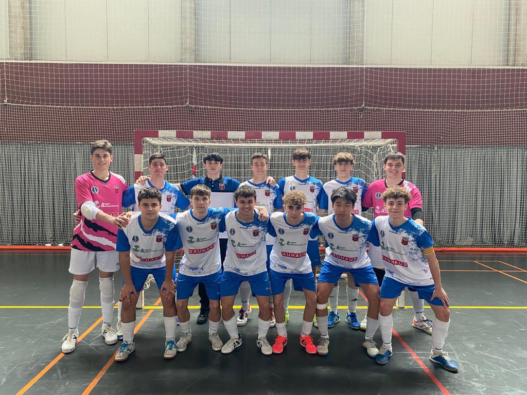 entorno5x5's tweet photo. 🏆 Campeonato de España Juvenil 🇪🇦

🗞️ El @ADSala10 🤍💙 que va 🥈 del Grupo 6 de División de Honor 🇪🇦 se ha clasificado matemáticamente 👏🏻

➡️ @Ortego_10 @davidbrea28 #Izan #Relancio #Hector #Pedro #MSampedro #MiguelLahoz @kikeliao8 @_alvaro07 @toretegg1 y etiquetados... ↙️ https://t.co/MdtMPHHUH5