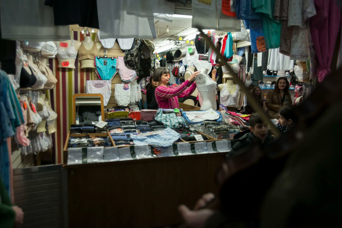 Oastler Market Spoke &amp; we keep on speaking🗣️

“This is end of an era, 2023 and we’re gone market.

“A moment in Bradford’s history, we need to mark it. This market is still our market." <a href="/kirstybratfud/">Kirsty Taylor</a> 
 
read how weve been celebrating Oastler Market👇  
buff.ly/3A2m7NW