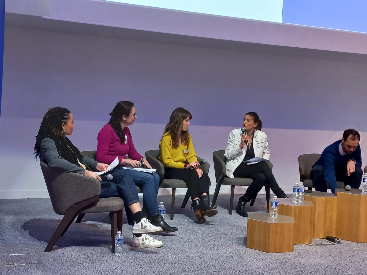 FondTransdev's tweet photo. Aujourd'hui, la @FondTransdev participe au #SocialImpactClub organisé par @Optimy.

La 1ère table ronde démarre sur le thème de la diversification du soutien apporté aux associations et acteurs de l'ESS. https://t.co/u0kpn8ZrwY