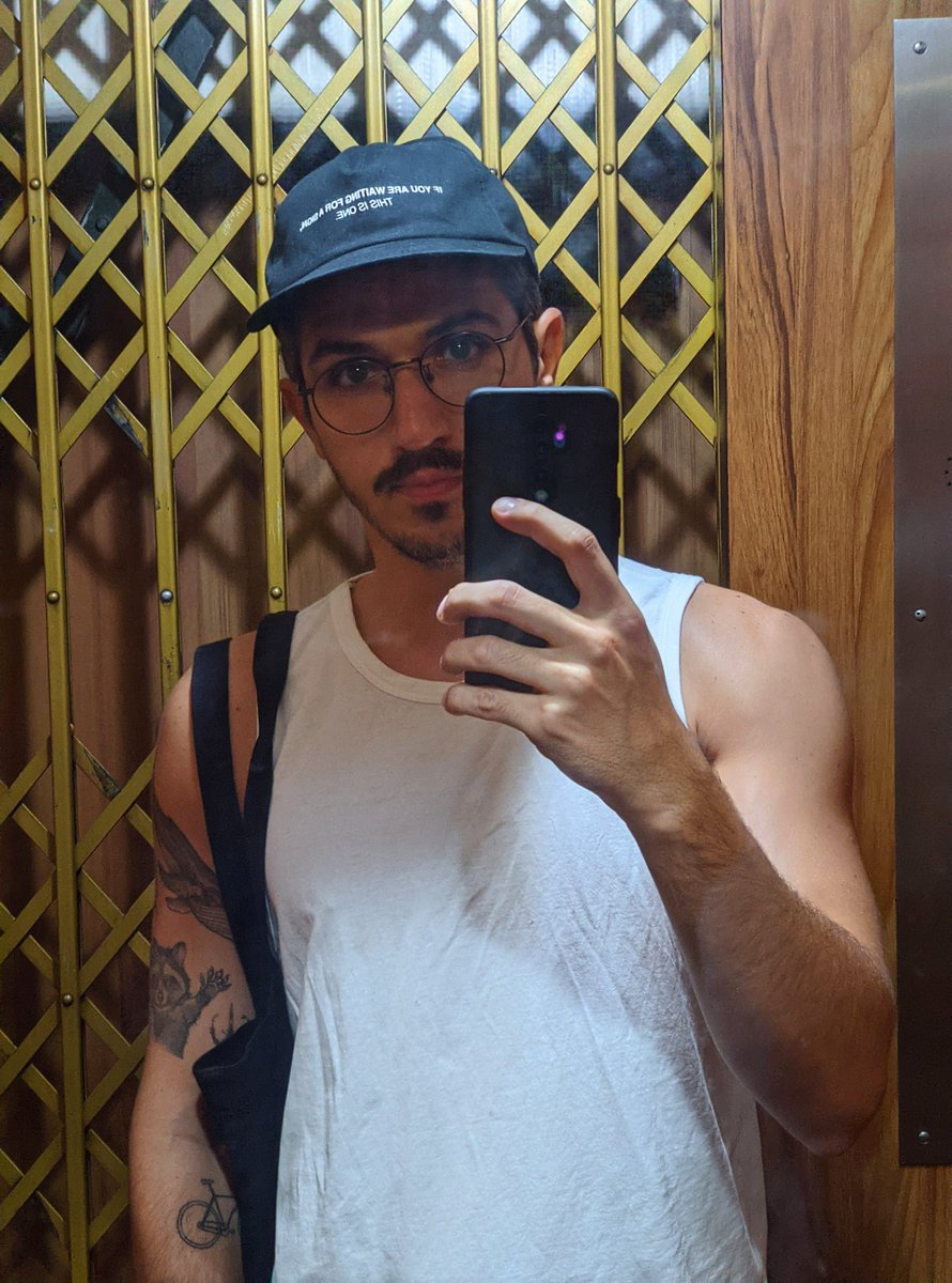 eutofarto's tweet photo. no cheating post your last selfie without context https://t.co/TKFrjMMSmf