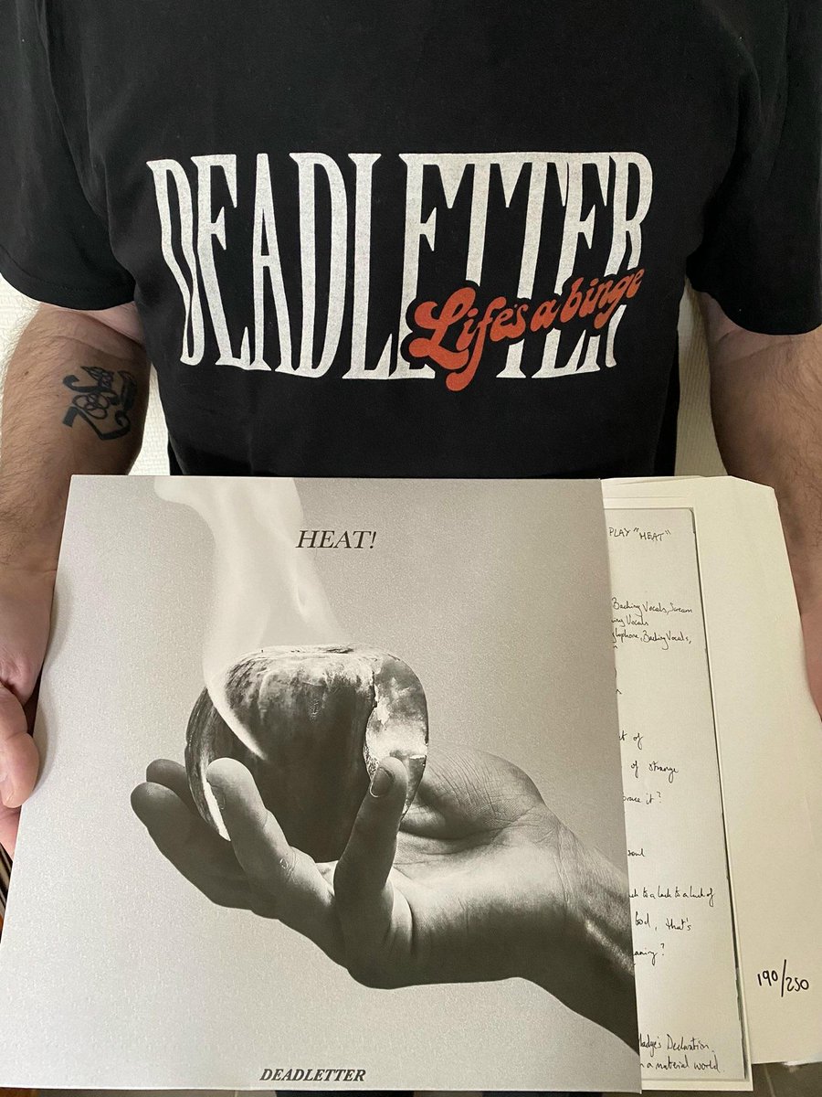 Tamagoshi4's tweet image. I loved your performance in Luxembourg and the meeting with you after the show, so it was an evidence for me to get your new EP. #Deadletter @_DEADLETTER  #Heat