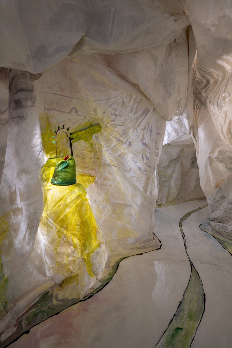 contemplazioni's tweet photo. “Vieni a vedere” è un’installazione site-specific di Gaetano Pesce per Bottega Veneta e Matthieu Blazy, realizzata da Contemplazioni.
Fino al 22 aprile 2023, in via Montenapoleone 27/A (solo su prenotazione). https://t.co/IO5jMjay9l