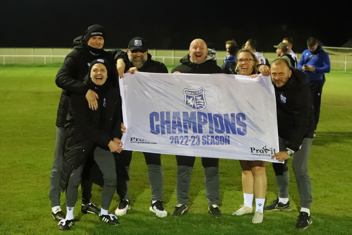 ActionPhotosTH tweet media