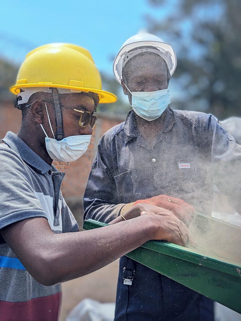 MungangaDieume's tweet photo. #Research #Soybean @IITA_CGIAR #ATA_DRC_Project #PlainedelaRuzizi.
@DjetaPenemak @PKyalondakwa @Racheamani https://t.co/jeazPBzDCz