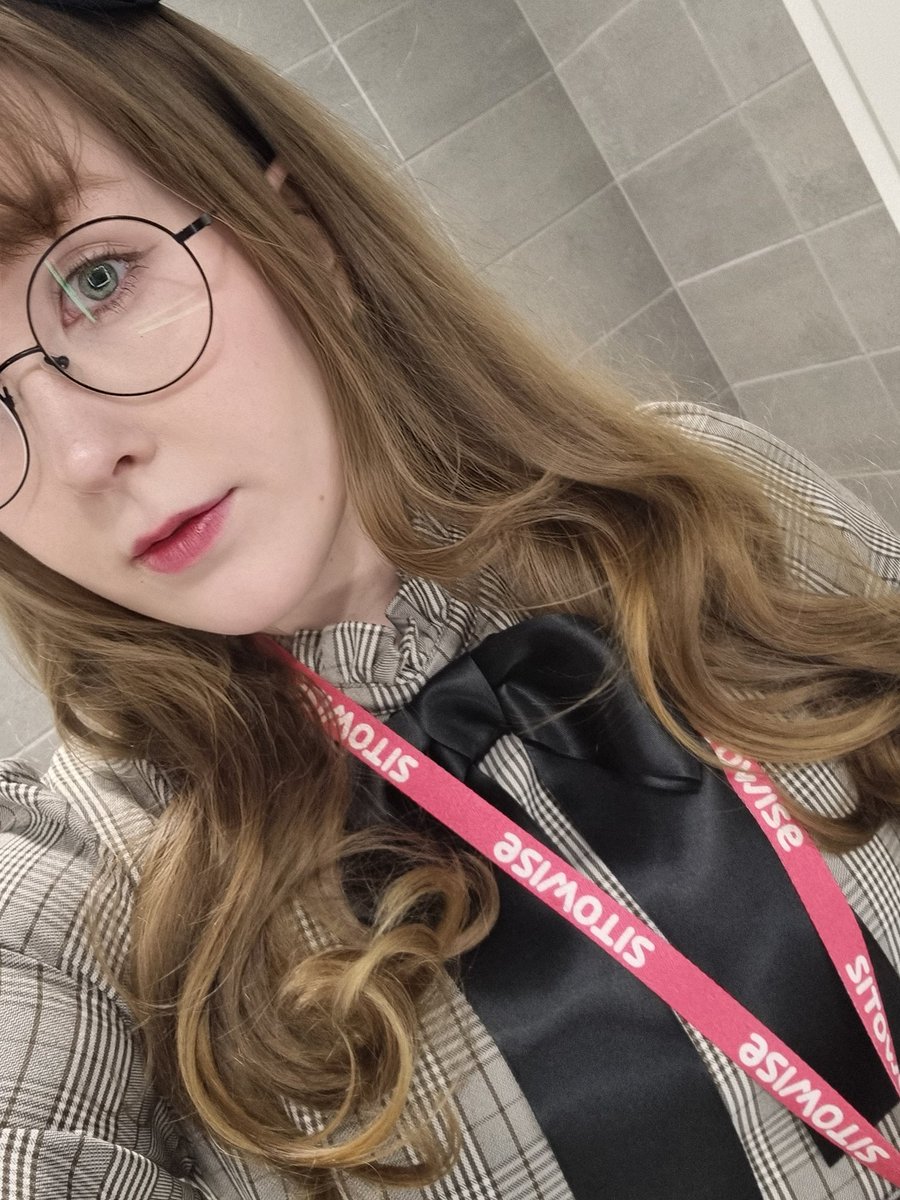 niancelot's tweet photo. pärstä edition https://t.co/wLNgU5ClTC