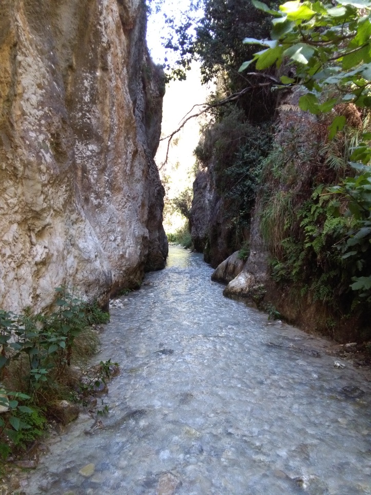 Río Chillar con niños #Malaga blgs.co/S87Fik