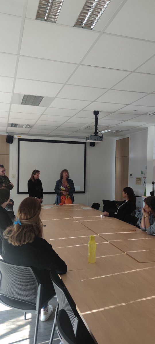 valerie_lobry's tweet photo. Session de #DétectionDePotentiel #HRT aujourd'hui au #poleemploi de #SaintMaximin 
✅révéler des vocations
✅découvrir de nouveaux talents
✅des immersions en entreprise
🙏à @lHotelduBastier et aux équipes pour leur présentation et cette séquence réussie 🔝@poleemploi_VAR https://t.co/gE8zWQTUHZ