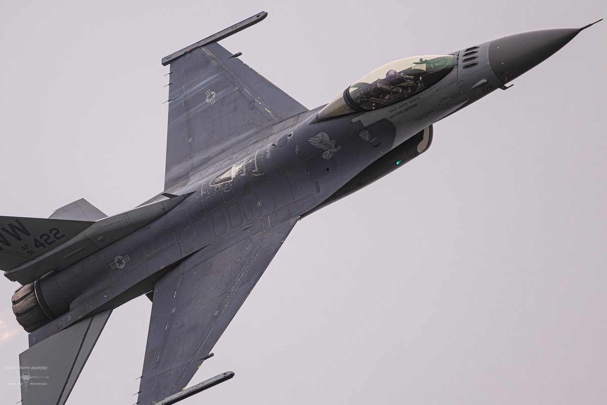 CP13FS_WOOD14FS's tweet image. 岩国フレンドシップデー2023
Sirius Last Demo Flight!! 

#岩国フレンドシップデー2023
#pacafviperdemo 
#f16demoteam 
#fd23