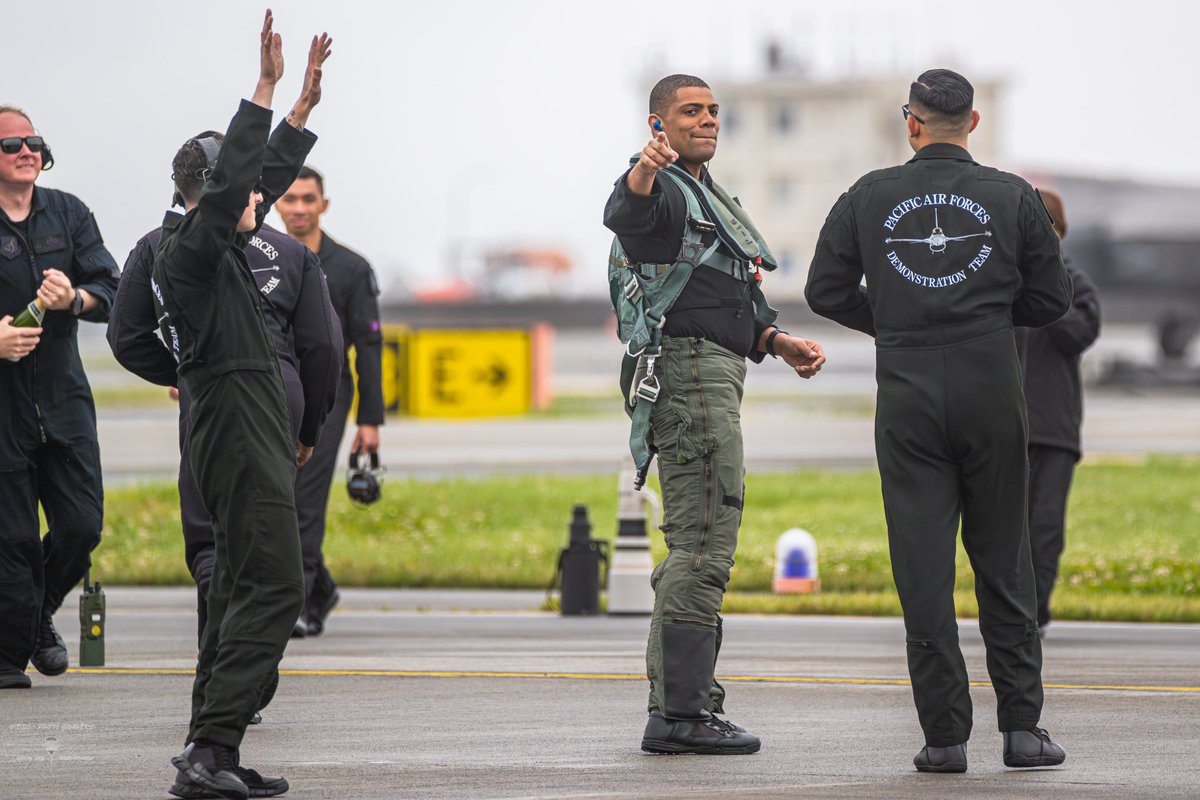 CP13FS_WOOD14FS's tweet image. 岩国フレンドシップデー2023
Sirius Last Demo Flight!! 

#岩国フレンドシップデー2023
#pacafviperdemo 
#f16demoteam 
#fd23