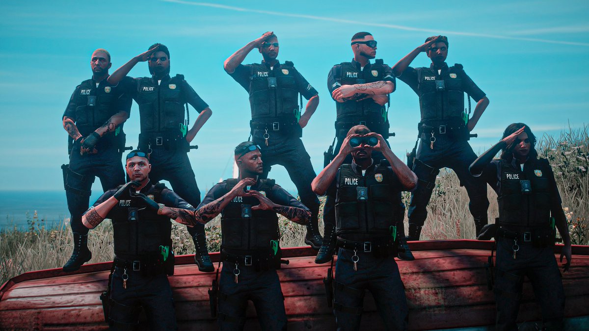 [LSPD - Maritime Police 📷]

La semana pasada los agentes asistieron a una instrucción de la Policía Marítima para aprender a controlar mejor las unidades marítimas.

@old_school_rp | #LSPD #ObeyAndSurvive