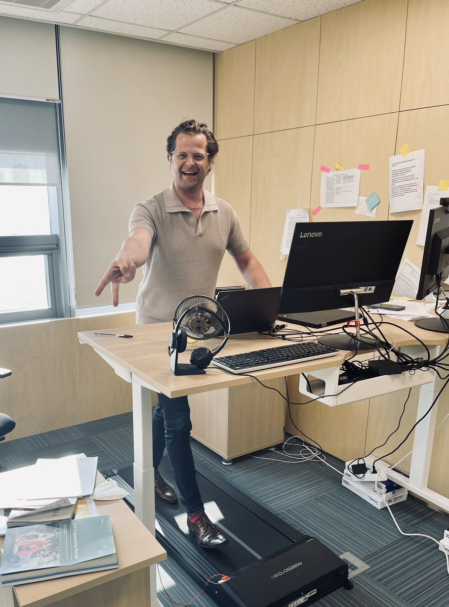 AndiReu's tweet photo. Indulging in an office exercise session with IU colleagues after closing #2022evaluation & #SecondPerformance #review of @theGCF & inception of the #2023 #evaluations. #newyearsresolutions https://t.co/IYkUDqL9jN