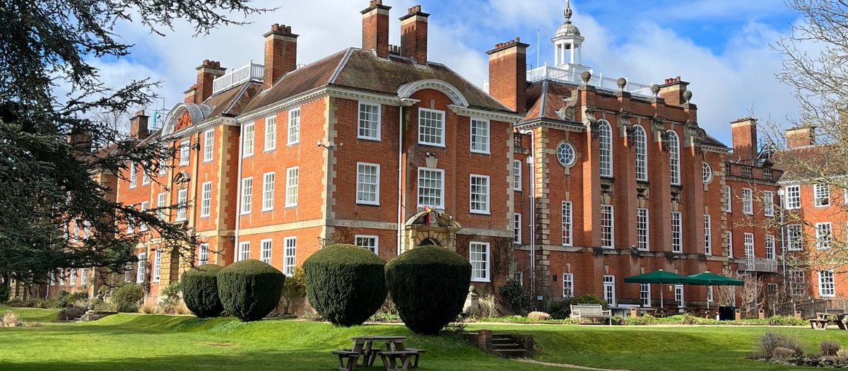 Oxford ExpPsychology (@oxexppsy) on Twitter photo Applications are invited for an Associate Professorship of Social Psychology based at the Department of Experimental Psychology in association with a Tutorial Fellowship at Lady Margaret Hall. <a href="/lmhoxford/">Lady Margaret Hall</a> tinyurl.com/2p89tn76 Applications are invited for an Associate Professorship of Social Psychology based at the Department of Experimental Psychology in association with a Tutorial Fellowship at Lady Margaret Hall. <a href="/lmhoxford/">Lady Margaret Hall</a> tinyurl.com/2p89tn76