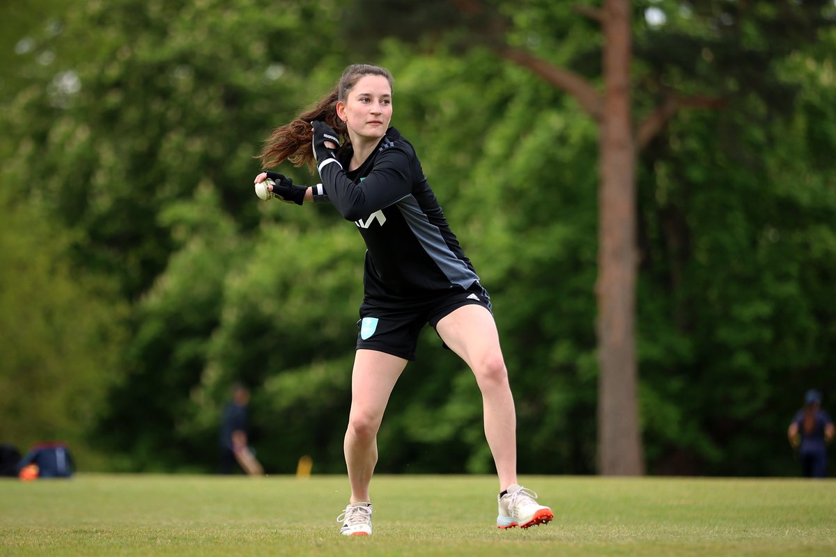 Happy Birthday to Surrey batter <a href="/mads_joness/">Maddie b-Jones</a> 🎂

Have a great day 🥳

🤎 | #SurreyCricket