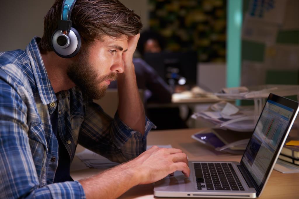 Jobradio_emploi's tweet photo. +595000 auditeurs ont écouté l'un de nos #podcasts ces 12 derniers mois.🙏 #Jobradio s’invite dans les sources d’informations utilisées par les candidats, les personnes en phase de #reconversionprofessionnelle et les jeunes qui cherchent 1 #alternance. 👍https://t.co/utM8TW7R1a https://t.co/rIGeJVlSwC