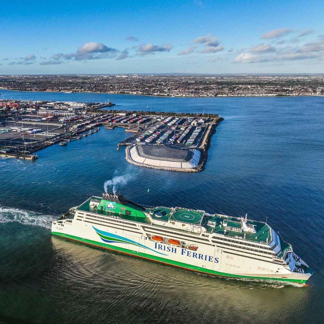 DublinPortCo's tweet photo. Did you know that 7,473 ships arrived at Dublin Port last year! Last year we saw passengers 1,685,746 arrive at the Port. Have you any journeys by ferry planned for 2023?
@henderso1
#DublinPort #Dublin #Portstatistics #2022stats #gettoknowtheport #DidYouKnow https://t.co/i5XkDwq12m